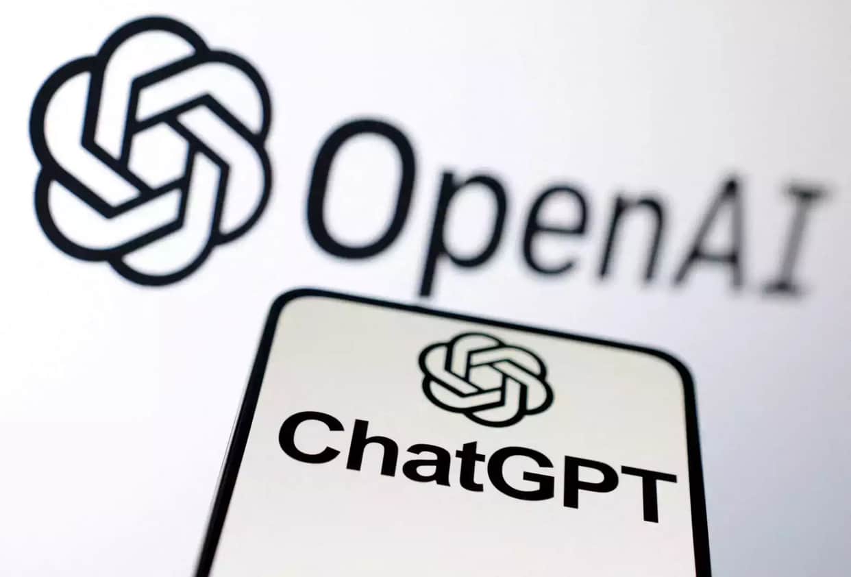 fake chatgpt gemini claude ai app can empty ban account malware cyber attack warning