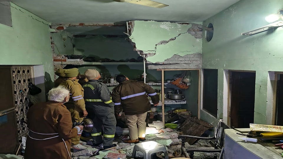 Blast at the house of a retired AMU employee