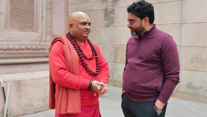 Swami Jitendranand Saraswati says talking about demolition of temples in Kashi low-level politics in Varanasi