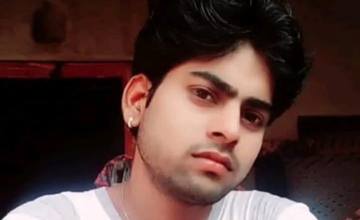 Etawah Accident Truck collides with motorcycle young man dies police begin investigation