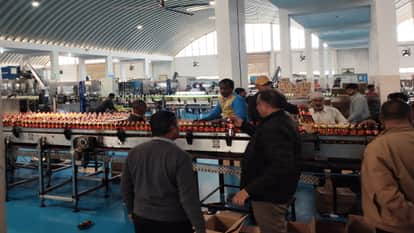 FSDA taken action against two food companies in Bareilly sale of mustard oil and coriander powder banned