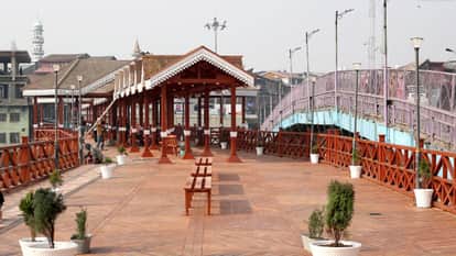 LG will soon dedicate the Amira Kadal footbridge to the public.