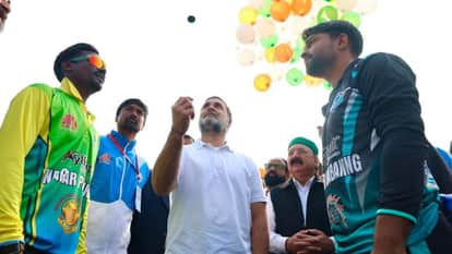 'Keep fighting...don't be afraid': Rahul Gandhi in Raebareli said the government has donned a facade of religi