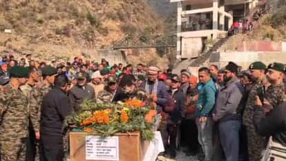 Martyr Havildar Ravindra Singh was given a final farewell with full military honors Rudraprayag News