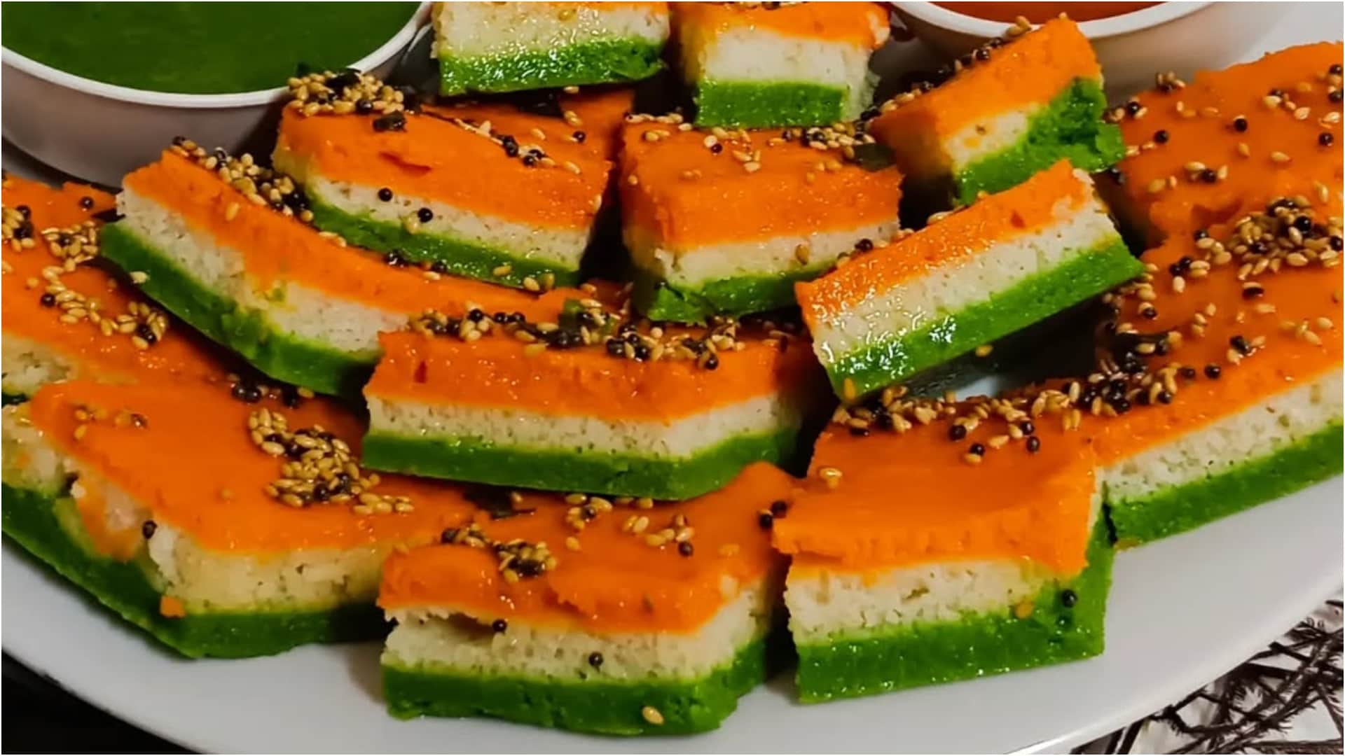 How to Make Tiranga Dhokla at Home for Republic Day Recipe in Hindi