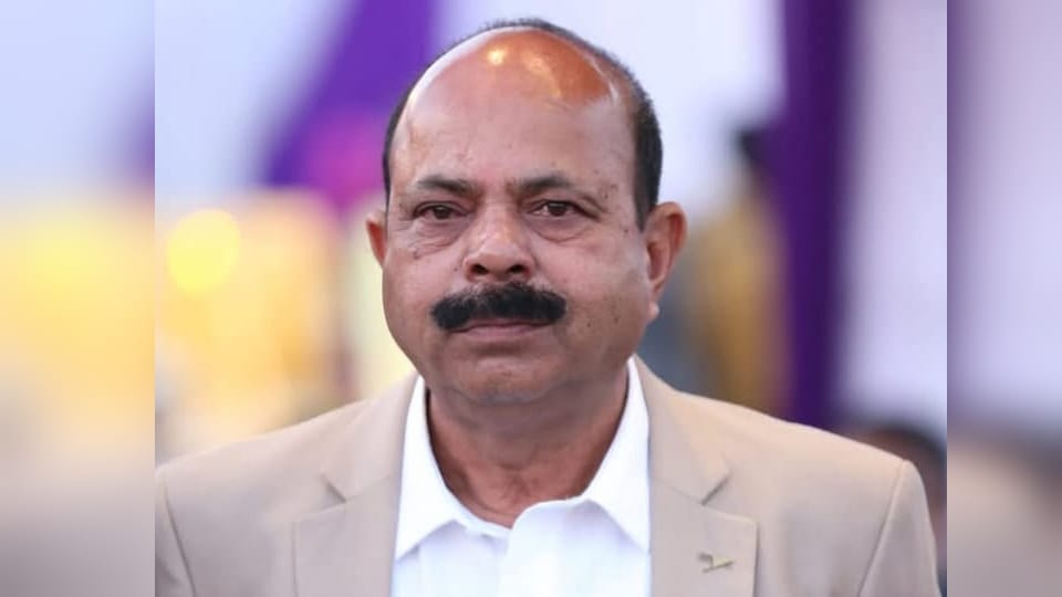 Dead body of a prominent businessman was found stuck in bamboo trees along a drain in Khatima
