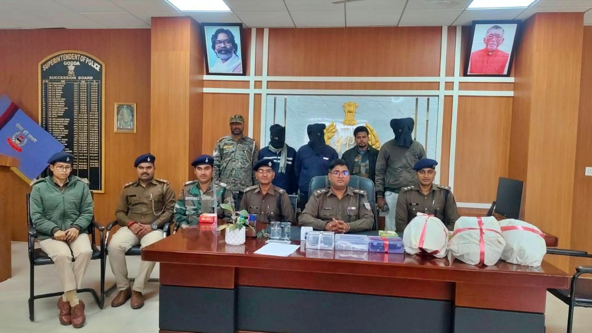 पुलिस की गिरफ्त में कांड के आरोपी