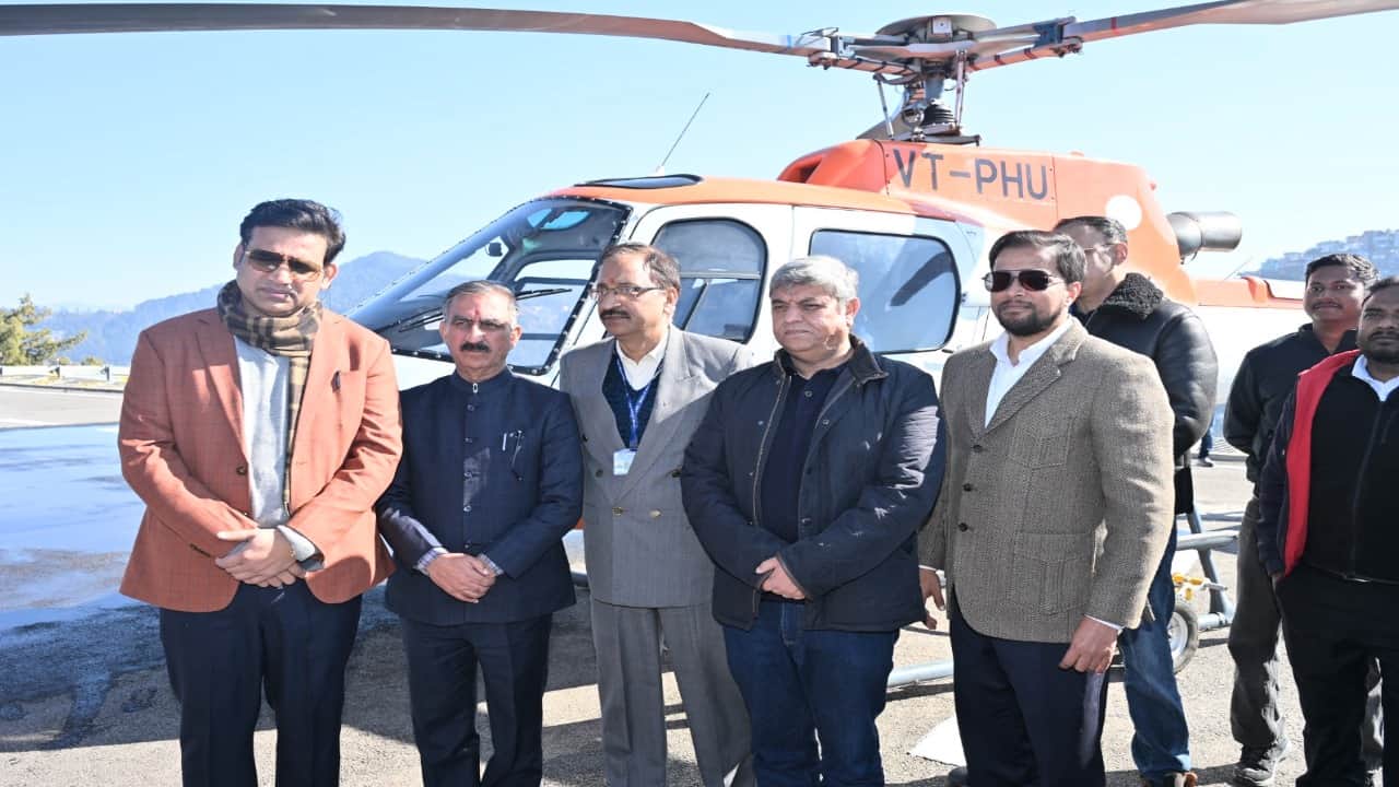 सीएम सुखविंद्र सिंह सुक्खू ने किया हेली टैक्सी सेवा का शुभारंभ।