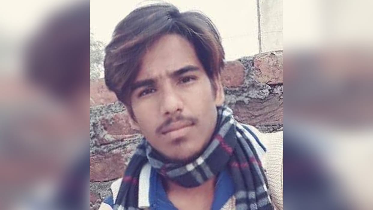 reward has been announced for the arrest of the two accused in the Rahul Sagar murder case in Bareilly
