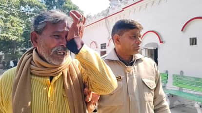 elderly man attempted suicide outside the SSP office in Bareilly