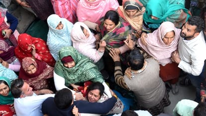 Man killed his mother, wife, and two sons before shooting himself dead In Saharanpur