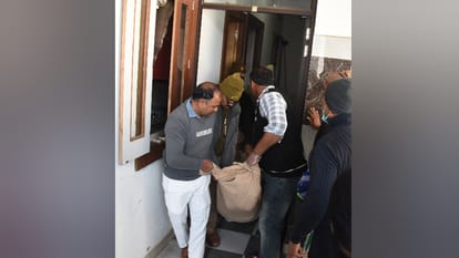 Man killed his mother, wife, and two sons before shooting himself dead In Saharanpur