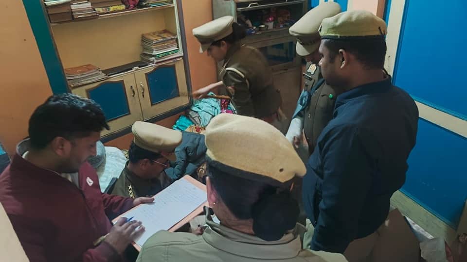 Sambhal violence master mind Shariq in Dubai and communicates with his associates using secure messaging app