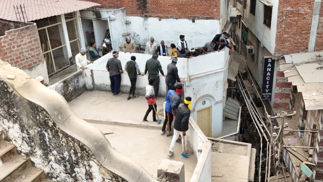 Dalmandi biggest operation ever six houses demolished simultaneously in varanasi
