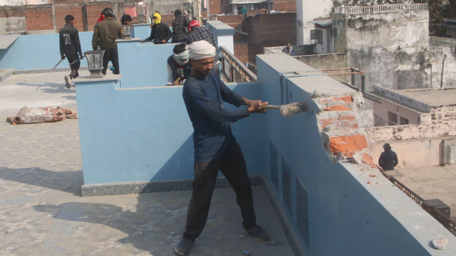 Dal Mandi 200 laborers engaged in demolishing 25 buildings administration an announcement