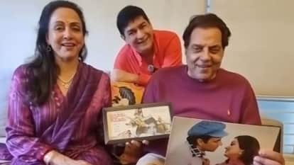 Dharmendra and Hema Malini singing song in last video goes viral fans comments
