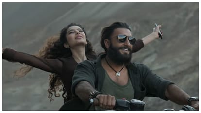 Border 2 vs Dhurandhar box office collection day 2 total earning of Sunny Deol film