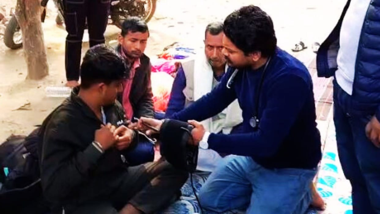 Hunger strike unto death Deceased brother accuses hospital of murder health deteriorating in ballia