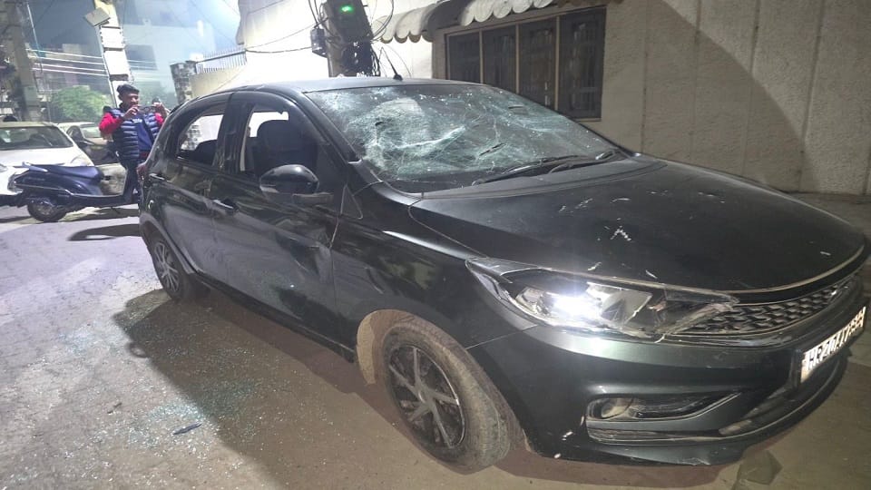 Hisar: Stone pelting at the house of a JJP leader brother-in-law