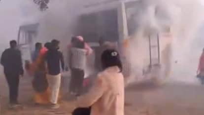 UP: A bus carrying 54 students caught fire; students broke the windows and jumped out to save their lives, cau