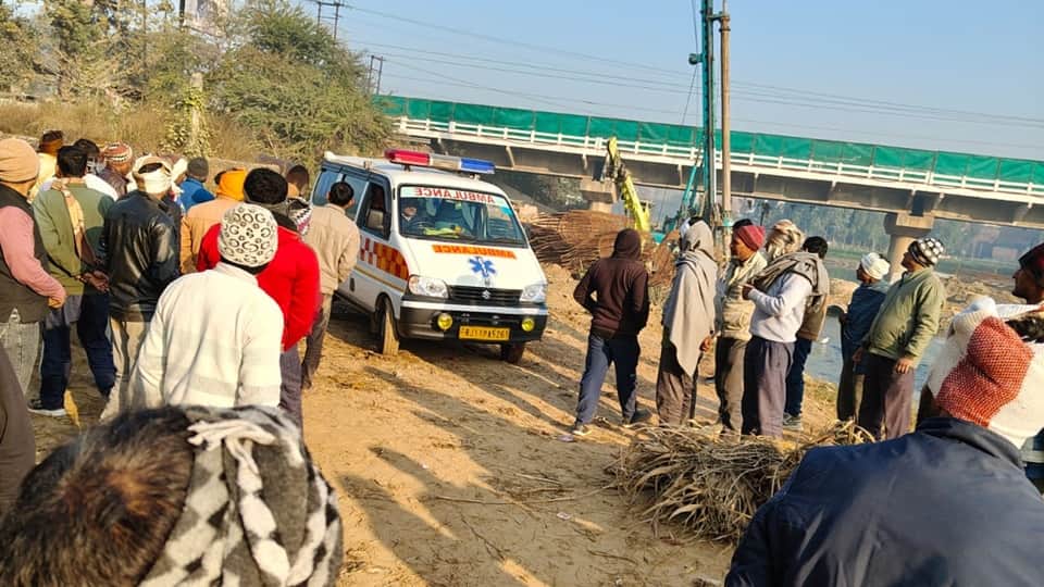 Moradabad Double Murder Force from 10 police stations deployed in Umri Sabjipur four Including Circle Officers