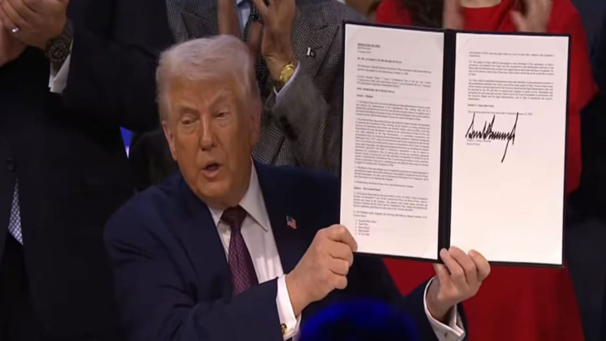 donald trump signs board of peace WEF 20206 Putin proposes Russias frozen assets to fund for membership