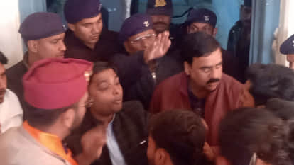 Controversy erupts during lecture in Physics department, ABVP creates ruckus in Gorakhpur