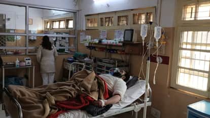 Road accident on Chandigarh-Manali NH, three tourists from Delhi killed, three injured.