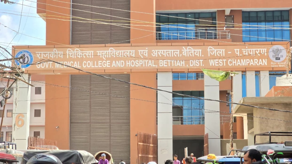 Junior doctors again resort to hooliganism at GMCH intern beat patient relatives  Bihar