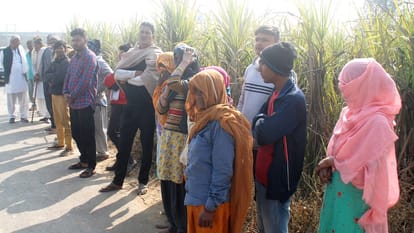 Baghpat: After murdering a girl, she poured petrol in a pot and burnt her body, earrings were found in the ash