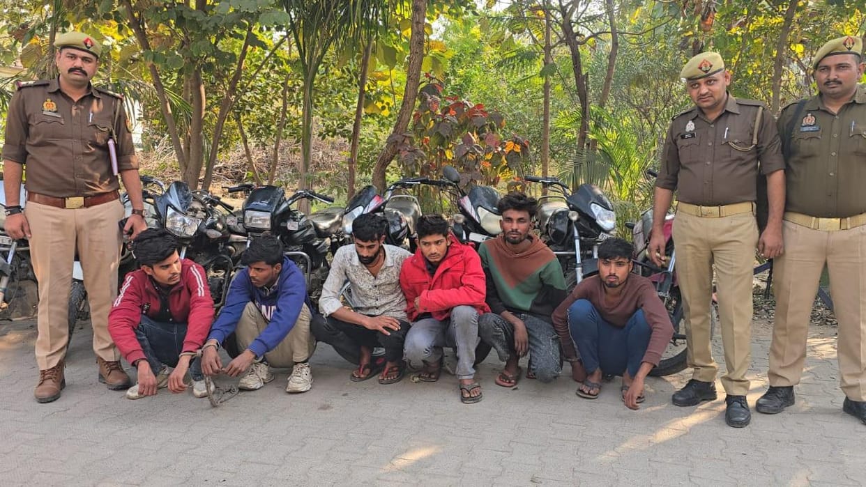 Jhansi: Inter-state vehicle thieves gang busted, seven criminals arrested