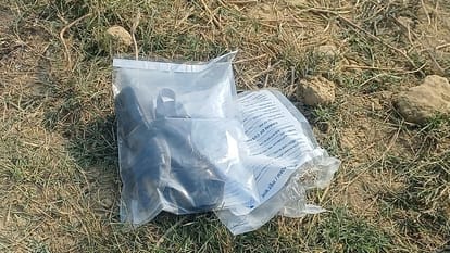 Baghpat: After murdering a girl, she poured petrol in a pot and burnt her body, earrings were found in the ash