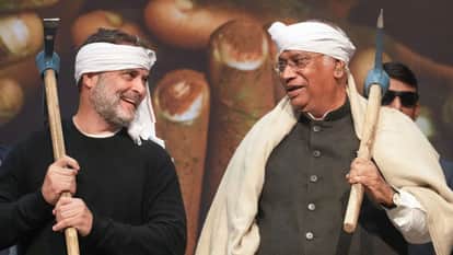 Kharge on PM Modi Congress president criticized govt over MGNREGA alleged slip of tongue while talk on tea