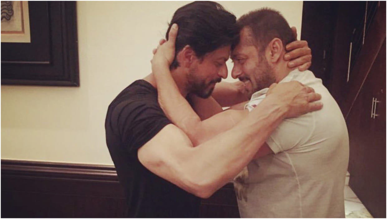 Shah Rukh Khan And Salman Khan Join 2016 Trend Ali Abbas Zafar Shares Them Photo With Caption Sultan And Raees