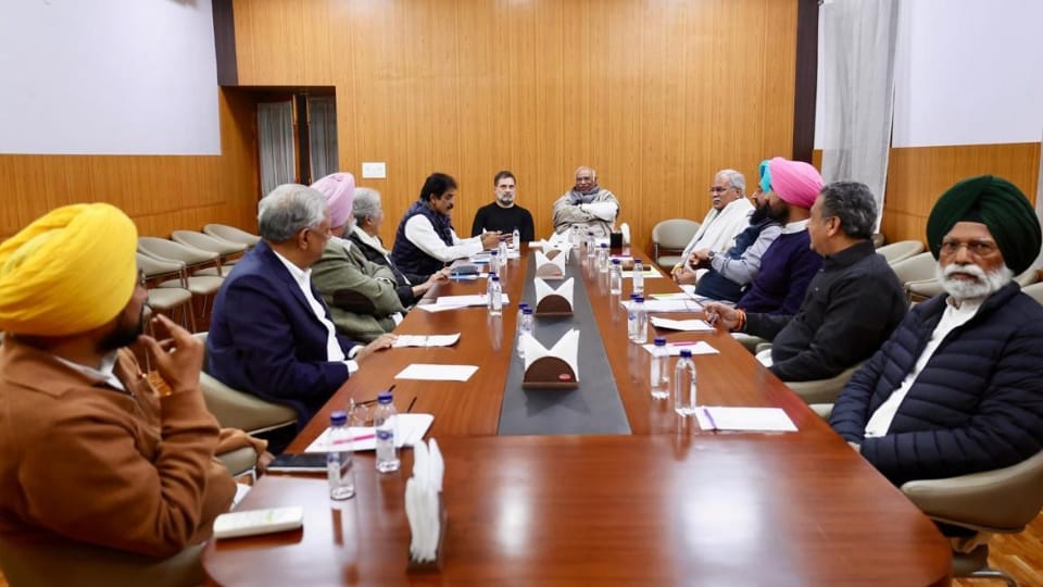 Rahul Gandhi reprimanded Punjab Congress leaders expressed displeasure over Channi statement