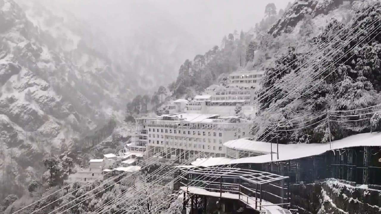 Heavy snowfall in mountains Snow fell from Jammu and Kashmir Himachal pradesh to Uttarakhand