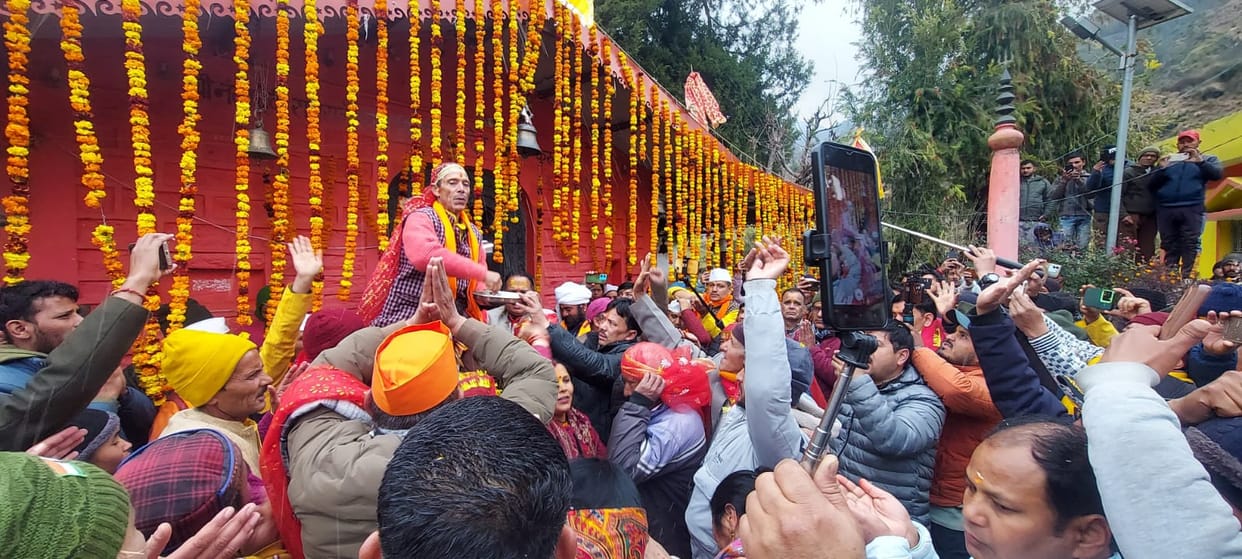 Uttarakhand Maa Nanda has expressed her wish to go to Kailash  and Badi Jaat will held this year