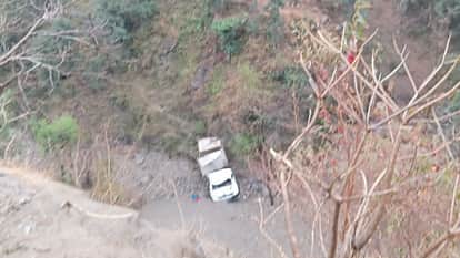 During road construction work in Gohar, a tipper truck fell into a ditch at Darki hill, resulting in the death