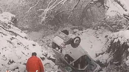 Heavy Snowfall in Himachal Today: 5 National Highways and Many Roads Closed, Power Outages