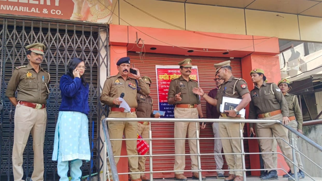 Cough syrup case Shubham office sealed heavy police presence team also arrived from Sonbhadra