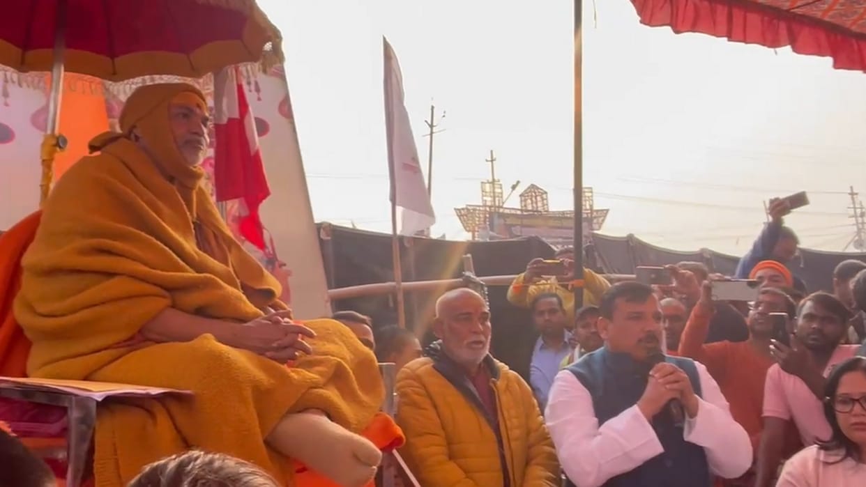 MP Sanjay Singh said, who have not been able to show their degrees demanding proof from Shankaracharya