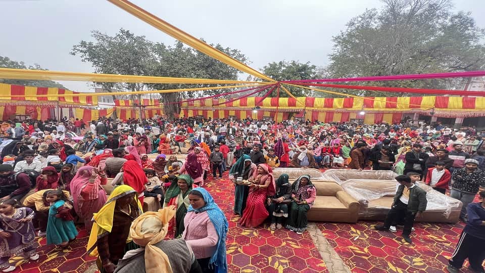 mass marriage ceremony at Pingawan presented example of Hindu-Muslim brotherhood
