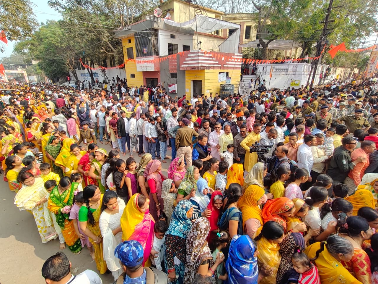 Bhojshala Dispute: Peace Prevails in Dhar as Puja and Namaz Held from Sunrise to Sunset