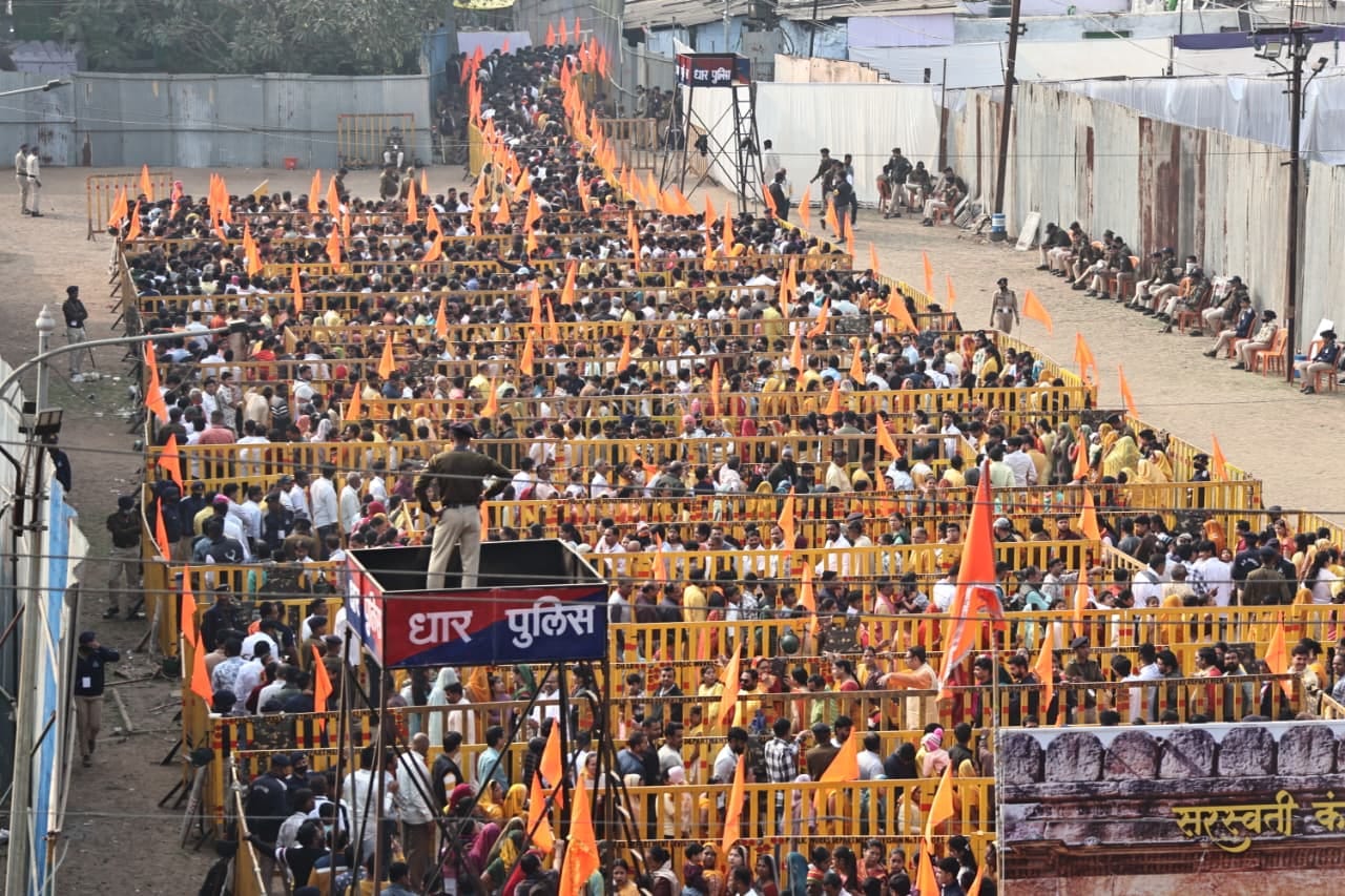 Bhojshala Dispute: Peace Prevails in Dhar as Puja and Namaz Held from Sunrise to Sunset