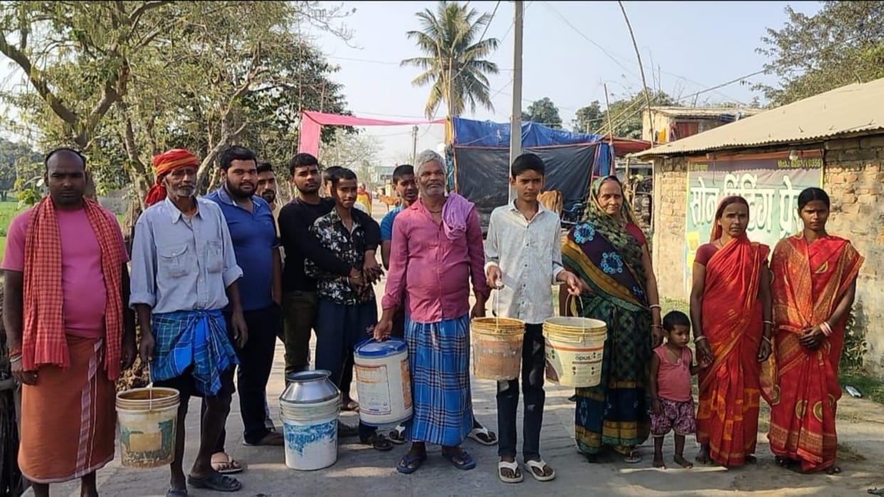Bhagalpur News: Questions raised over Har Ghar Nal-Jal Yojanain English village of Sabour, villagers angry