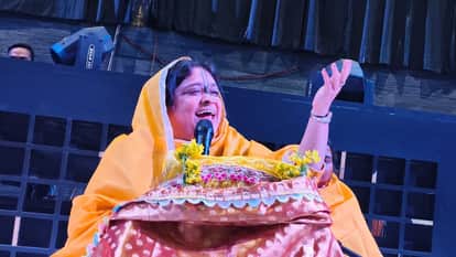 Purnima Poonam Didi Sur Sandhya in Hathras
