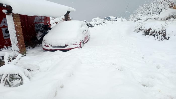 Snowfall Photos From NCC parade to fun of tourists amidst snowfall hill states covered in a white sheet