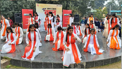 Amar Ujala's Children's Fair in Gorakhpur, children having fun at the Rail Museum - over 1500 children gathere