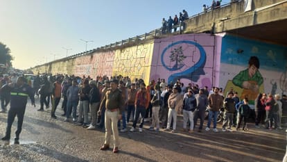 Jhajjar:डोडा में बलिदान मोहित का पार्थिव शरीर आज आएगा गांव, गिजाडौध में सैन्य  सम्मान से होगा अंतिम संस्कार - Mortal Remains Of Martyr Mohit From Doda  Arrive Village ...