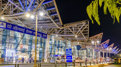 indore news mumbai gondia delhi flights cancelled at indore airport